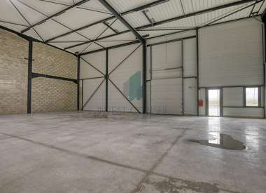 Local d'activité 543 m²
