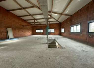 Local d'activité 1414 m²