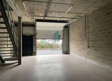 Local d'activité 260 m²