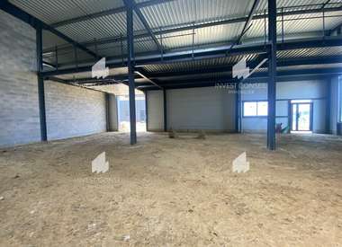 Local d'activité 390 m²