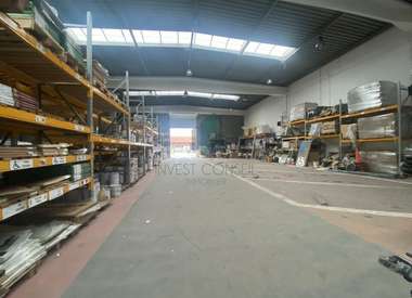 Local d'activité 855 m²