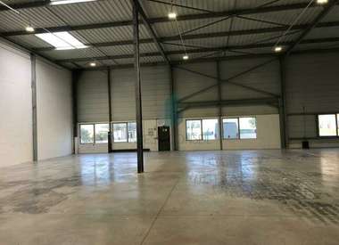 Local d'activité 8441 m²