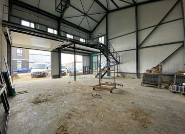 Local d'activité 478 m²