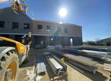 Local d'activité 273 m²