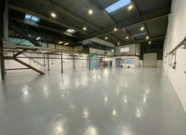 Local d'activité 652 m²