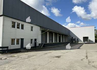 Local d'activité 2100 m²