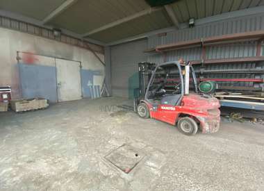 Local d'activité 640 m²