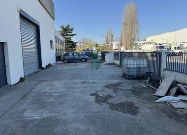 Local d'activité 700 m²