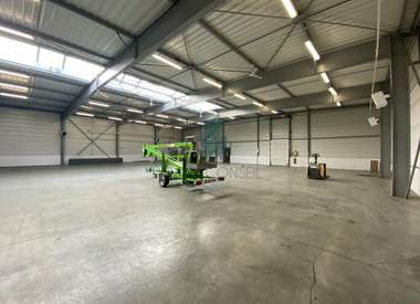Local d'activité 1364 m²