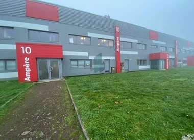 Local d'activité 648 m²