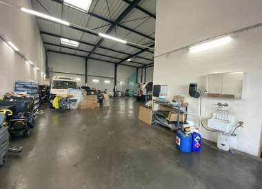 Local d'activité 500 m²