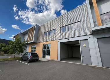 Local d'activité 421 m²