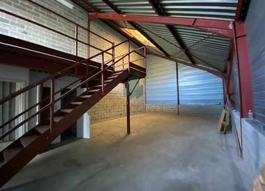 Local d'activité 135 m²