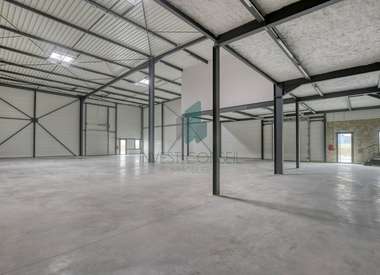 Local d'activité 208 m²