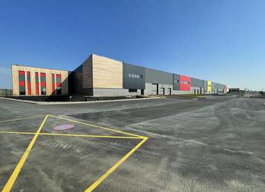 Local d'activité 4635 m²