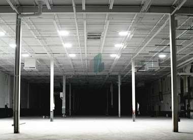 Local d'activité 1400 m²