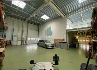 Local d'activité 489 m²