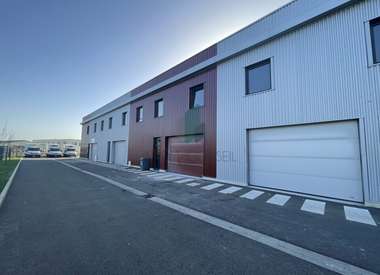 Local d'activité 200 m²