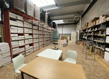 Local d'activité 387 m²