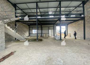 Local d'activité 260 m²