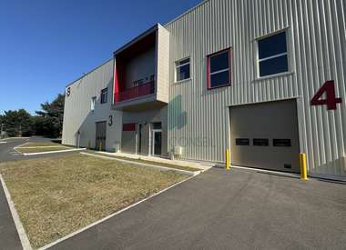 Local d'activité 250 m²