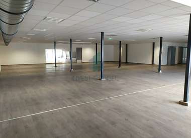 Local d'activité 1553 m²